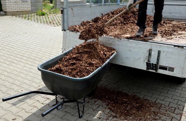 Bulk Mulch Delivery in Brandon